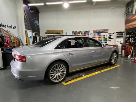 [팀카스킨 화성점] AUDI A8 L / 유광화이트 전체랩핑 시공 / 서초구 방배동