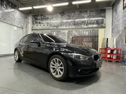 [팀카스킨 화성점] BMW 320d / 에이버리 펄 다크 그린 전체랩핑 / 서초구 방배동