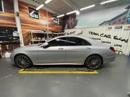 [팀카스킨 화성점] BENZ S350d 의 Avery Gloss Black 전체랩핑 시공기 / 서초구 방배동
