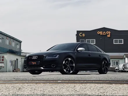 [팀카스킨 화성점] Audi A8 정체랩핑 / Avery satin black, 3M 4D real carbon point, Clifdesigns light color PPF / 서초구 방배동