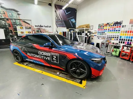 [팀카스킨 화성점] BMW M4 / 그래픽 디자인 전체랩핑 시공 / 3M 180C Graphic Film / 서초구 방배동