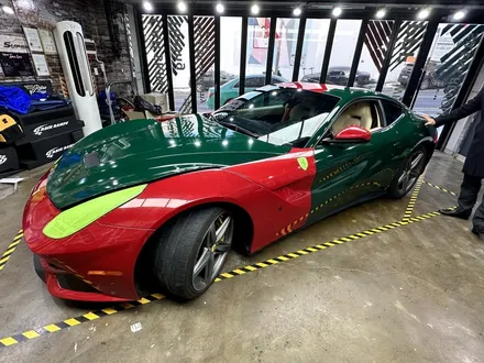 [팀카스킨 서초] 페라리 F12 Berlinetta / 에이버리 브리티쉬 그린으로 전체랩핑 / 서초구 방배동