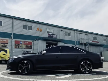 [팀카스킨 화성점] Audi A8 정체랩핑 / Avery satin black, 3M 4D real carbon point, Clifdesigns light color PPF / 서초구 방배동