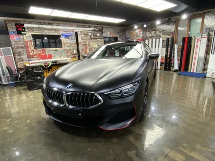 [팀카스킨 서초점] BMW 840i 완전 신차의 3M Satin Black 전체랩핑 시공 + 크롬삭제 / 서초구 방배동