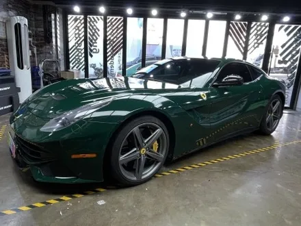 [팀카스킨 서초] 페라리 F12 Berlinetta / 에이버리 브리티쉬 그린으로 전체랩핑 / 서초구 방배동