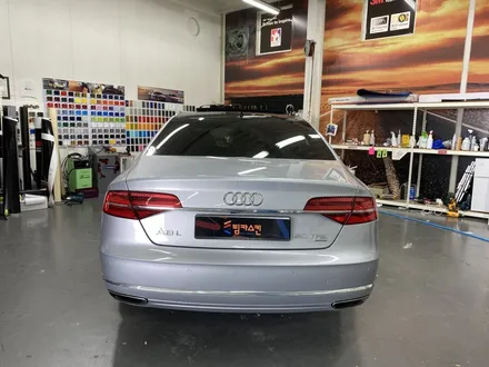 [팀카스킨 화성점] AUDI A8 L / 유광화이트 전체랩핑 시공 / 서초구 방배동
