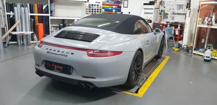 [팀카스킨 화성점] 포르쉐 911 카레라4S 의 3M Satin White 전체랩핑 / 서초구 방배동