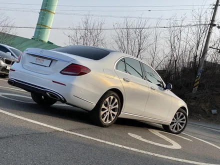 [BENZ E300] 3M 2080 GP240 Gloss White Gold Sparkle 전체랩핑 / 팀카스킨 / 서초구 방배동