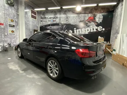 [팀카스킨 화성점] BMW 320d / 에이버리 펄 다크 그린 전체랩핑 / 서초구 방배동