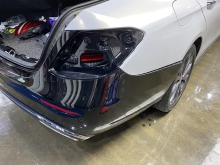 [팀카스킨 서초점] BENZ E300 사고 보험수리 후 부분 재시공 / 서초구 방배동