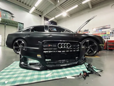 [팀카스킨 화성점] Audi A8 정체랩핑 / Avery satin black, 3M 4D real carbon point, Clifdesigns light color PPF / 서초구 방배동