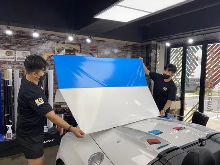 [팀카스킨 서초점] AUDI R8 악동컬러 ! / AVERY GLOSS LIGHT BLUE / #스머프랩핑 / 서초구 방배동