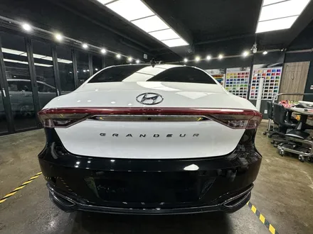 [팀카스킨 서초점] 현대 더 뉴 그랜저 택시 전체랩핑 / 3M 2080 G10 Gloss white / 서초구 방배동