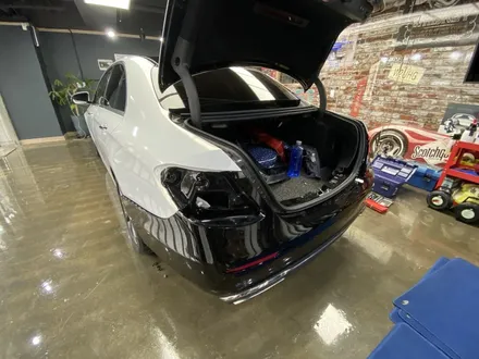 [팀카스킨 서초점] BENZ E300 사고 보험수리 후 부분 재시공 / 서초구 방배동
