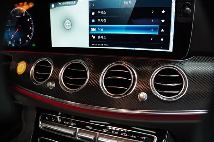 [강남, 판교] E클래스 카본 실내랩핑으로 다크한 실내로 거듭나기! / 용인 처인구