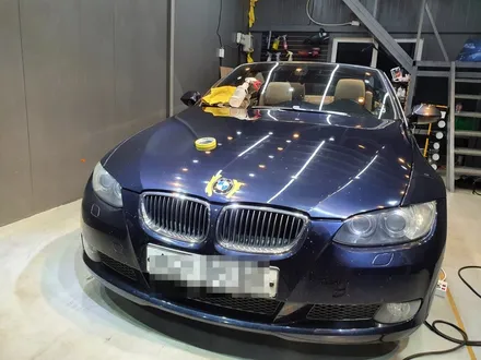 부산 송정 기장 BMW E93 335i 컨버터블 보닛 6D카본 랩핑 시공 / 부산 해운대구