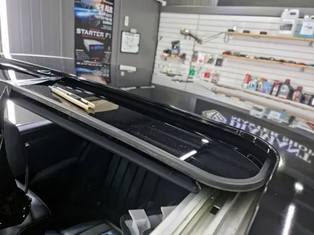 벤츠 W212 E220d 에이버리 데니슨 루프스킨 시공 / 부산 해운대구