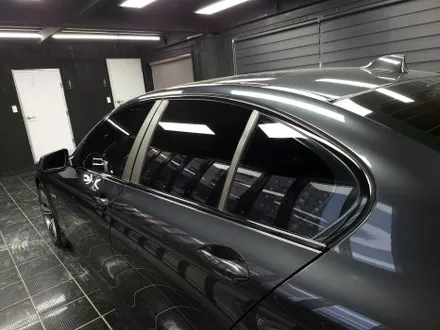 부산해운대 BMW F10 528i 윈도우 크롬 몰딩 크롬 딜리트 랩핑 시공 / 부산 해운대구