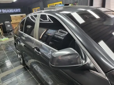 부산해운대 BMW F10 528i 윈도우 크롬 몰딩 크롬 딜리트 랩핑 시공 / 부산 해운대구