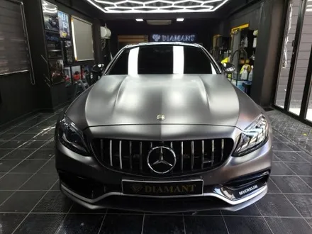 메르세데스 벤츠 C 클래스 쿠페 크롬 죽이기 랩핑 시공 w205 C63 AMG / 부산 해운대구