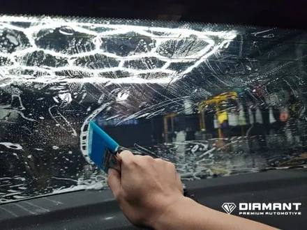 부산해운대썬팅 벤츠 E 클래스 글라스틴트 산타나 시공 / 부산 해운대구