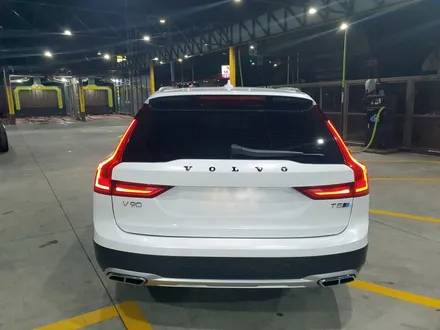 볼보 V90 크로스 컨트리 에이버리 다이아몬드 화이트 전체 랩핑 시공 / 부산 해운대구