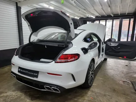 메르세데스 벤츠 w205 C63s AMG 3M2080 사틴 다크 그레이 전체 랩핑 시공 / 부산 해운대구