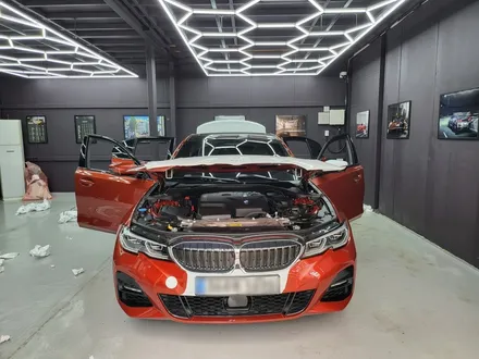 부산 해운대 송정 기장 일광 랩핑 전문점 디아만트 마스터샵 BMW G20 330e 에이버리 다이아몬드 화이트 전체 랩핑 제거 시공 / 부산 해운대구