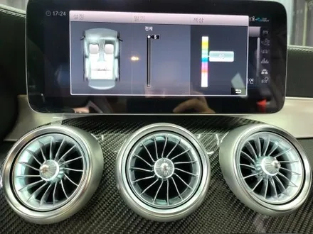 메르세데스 벤츠 w205 C63 AMG 쿠페 송풍구 1열 엠비언트 라이트 시공 / 부산 해운대구