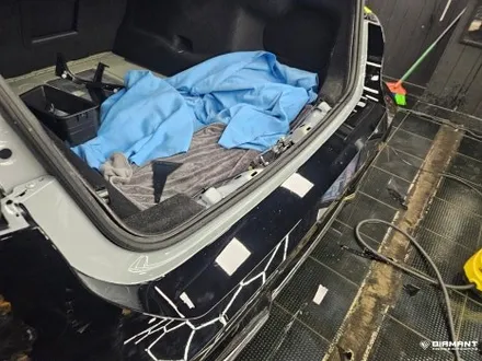 부산해운대PPF BMW 7시리즈 오토벨벳 유광블랙 컬러PPF 사고수리로 재시공 완료 / 부산 해운대구