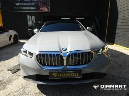 부산해운대BMW랩핑 고광택랩핑으로 차량의 가치를 업그레이드하세요 / 부산 해운대구