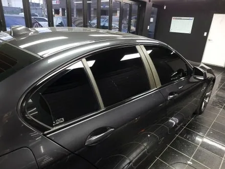 부산해운대 BMW F10 528i 윈도우 크롬 몰딩 크롬 딜리트 랩핑 시공 / 부산 해운대구