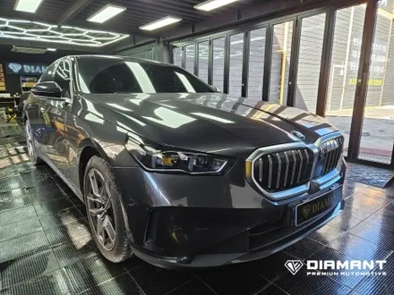 부산해운대BMW랩핑 고광택랩핑으로 차량의 가치를 업그레이드하세요 / 부산 해운대구