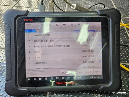 부산해운대랩핑 포르쉐 카이엔 핸들 순정 실버 포인트랩핑 3M2080 사틴블랙 / 부산 해운대구