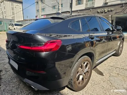 부산해운대랩핑 BMW X4 윈도우몰딩 CYS 고광택 크롬죽이기 랩핑 깔끔하게 시공완료 / 부산 해운대구