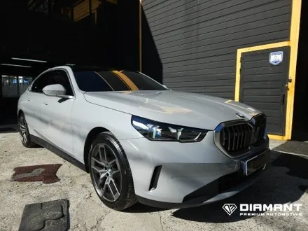 부산해운대BMW랩핑 고광택랩핑으로 차량의 가치를 업그레이드하세요 / 부산 해운대구