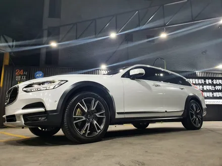 볼보 V90 크로스 컨트리 에이버리 다이아몬드 화이트 전체 랩핑 시공 / 부산 해운대구