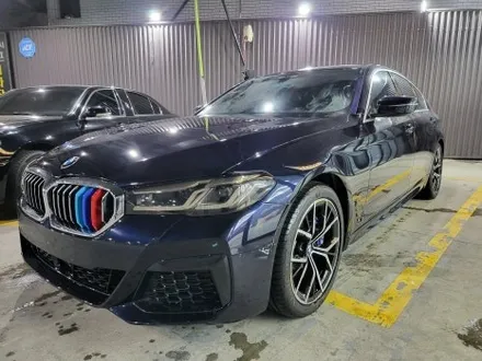 BMW G30 530i 전면 프론트 PPF 시공,프론트 휀더 가니시 블랙유광 랩핑,라이트 톤다운 스모그 필름 시공 / 부산 해운대구