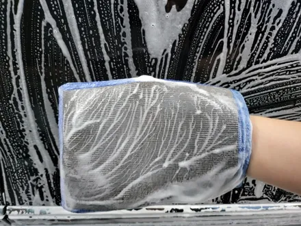 기아 올뉴 k7 에이버리 데니슨 다이아몬드 화이트 전체 랩핑 및 에어백,보닛,트렁크후드 기아엠블럼→브렌톤 엠블럼 교체 시공 / 부산 해운대구