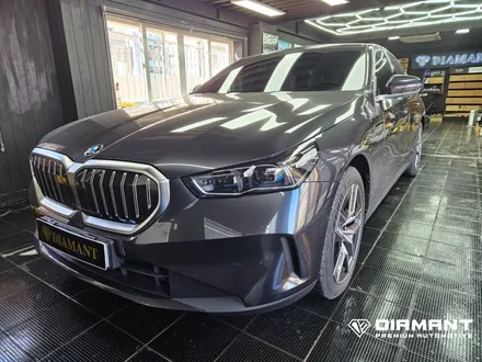 부산해운대BMW랩핑 고광택랩핑으로 차량의 가치를 업그레이드하세요 / 부산 해운대구