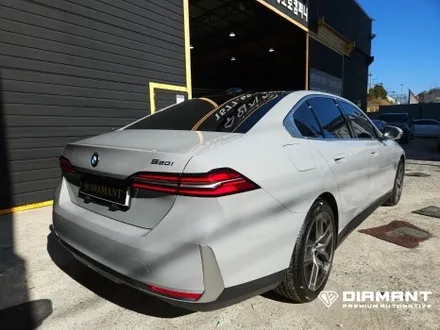 부산해운대BMW랩핑 고광택랩핑으로 차량의 가치를 업그레이드하세요 / 부산 해운대구
