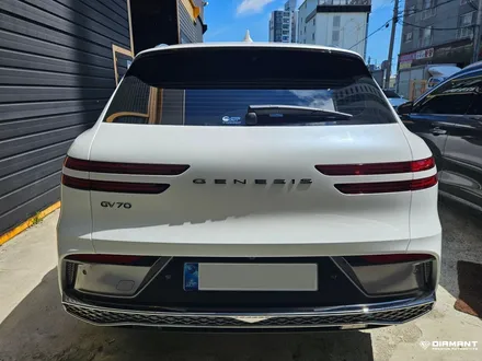 부산해운대썬팅 제네시스 GV70 신차패키지 중 글라스틴트 산타나 썬팅 시공완료 / 부산 해운대구