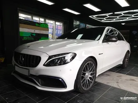 부산해운대랩핑 벤츠 W205 C클래스 크롬죽이기, 라이트PPF 까지 전문튜닝샵 디아만트 / 부산 해운대구