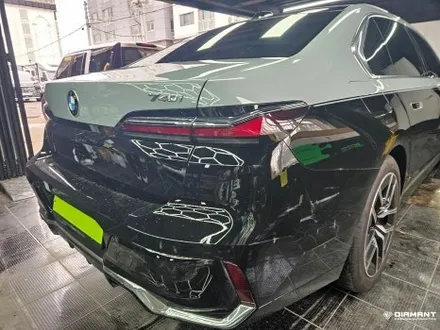 부산해운대PPF BMW 7시리즈 오토벨벳 유광블랙 컬러PPF 사고수리로 재시공 완료 / 부산 해운대구