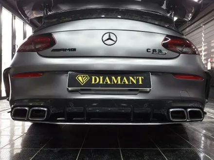 메르세데스 벤츠 C 클래스 쿠페 크롬 죽이기 랩핑 시공 w205 C63 AMG / 부산 해운대구