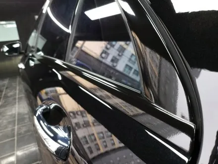 부산 해운대 메르세데스 벤츠 W213 S클래스 윈도우 몰딩 크롬죽이기 랩핑 시공 / 부산 해운대구
