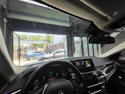 BMW G30 520d 전면 썬팅 글라스틴트 썬셋Q / 부산 해운대구