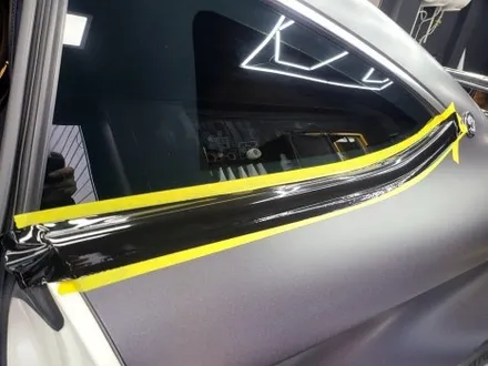 메르세데스 벤츠 C 클래스 쿠페 크롬 죽이기 랩핑 시공 w205 C63 AMG / 부산 해운대구