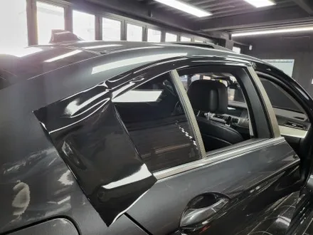 부산해운대 BMW F10 528i 윈도우 크롬 몰딩 크롬 딜리트 랩핑 시공 / 부산 해운대구