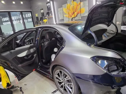 벤츠 w205 C43 AMG 3M2080 시리즈 사틴 다크 그레이 전체 랩핑시공 / 부산 해운대구